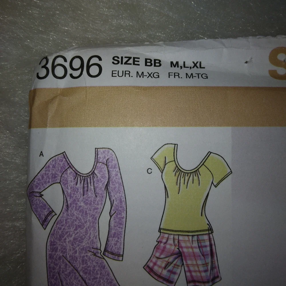 SIMPLICITY 3696 Sz M-L-XL Misses Lounge Pants Shorts Robe & Knit Nightgown & Top